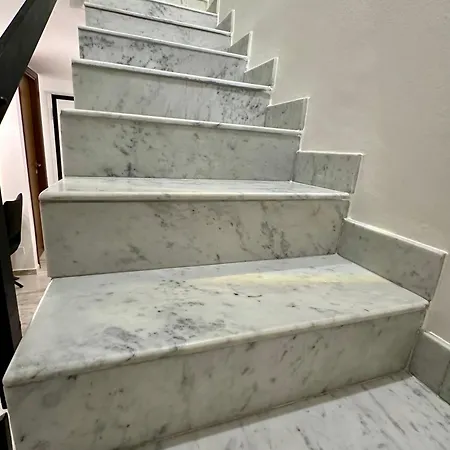 Bilocale Di Lusso A Prato (Prato)